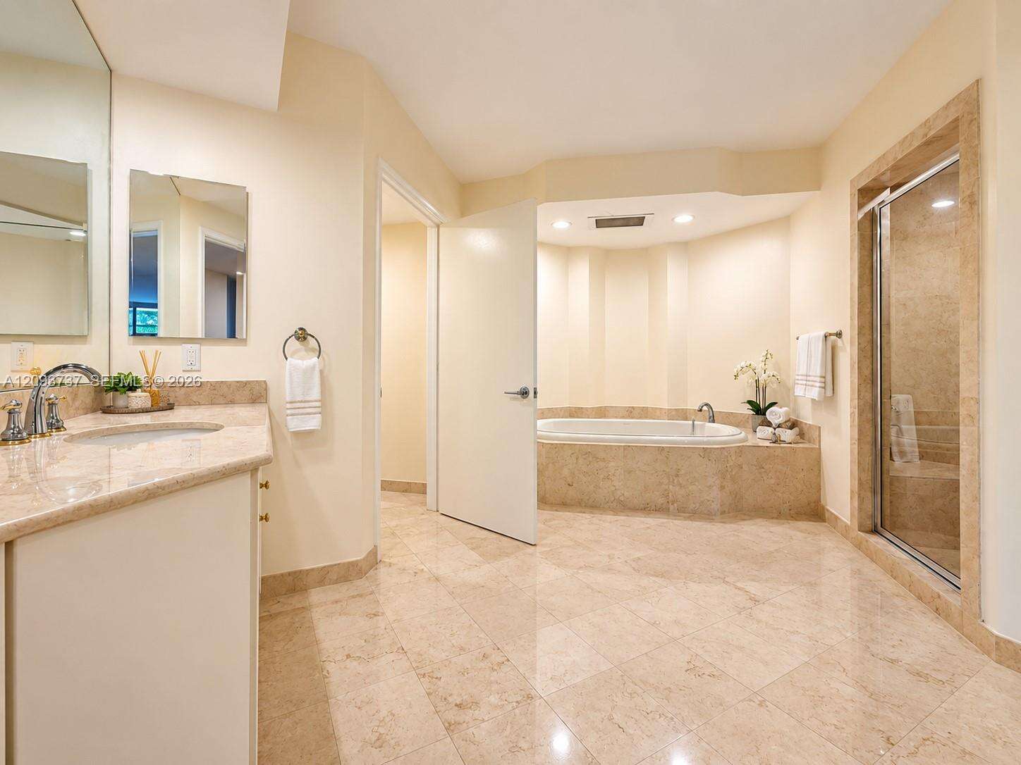 Ocean Tower One | Unit #202 Unit #202 | Picture 24