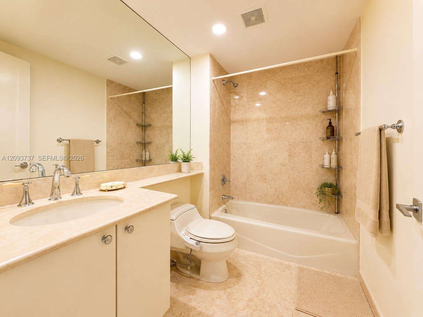 Ocean Tower One | Unit #202 Unit #202 | Picture 32