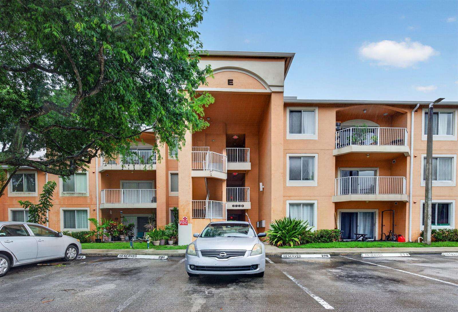 Courtyards At Davie | Unit #207e Unit #207e | Picture 1