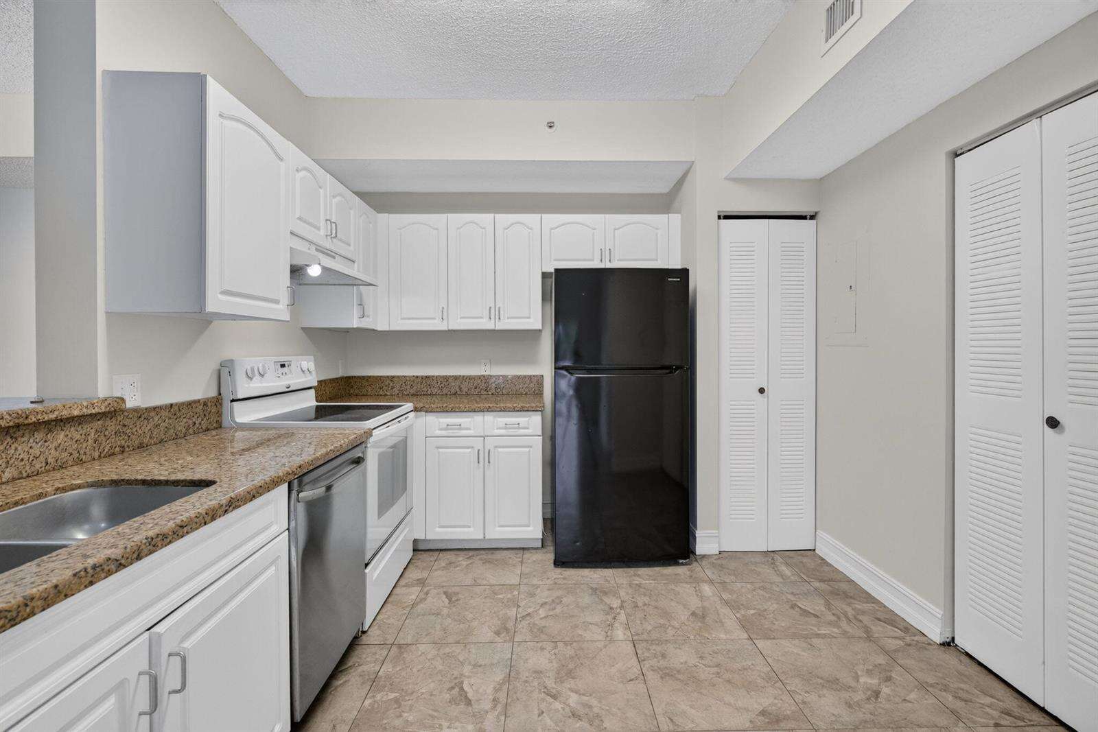 Courtyards At Davie | Unit #207e Unit #207e | Picture 6