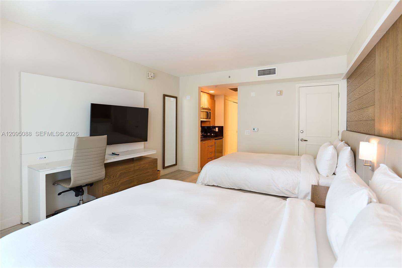 Q Club Resort Residences | Unit #712 Unit #712 | Picture 2