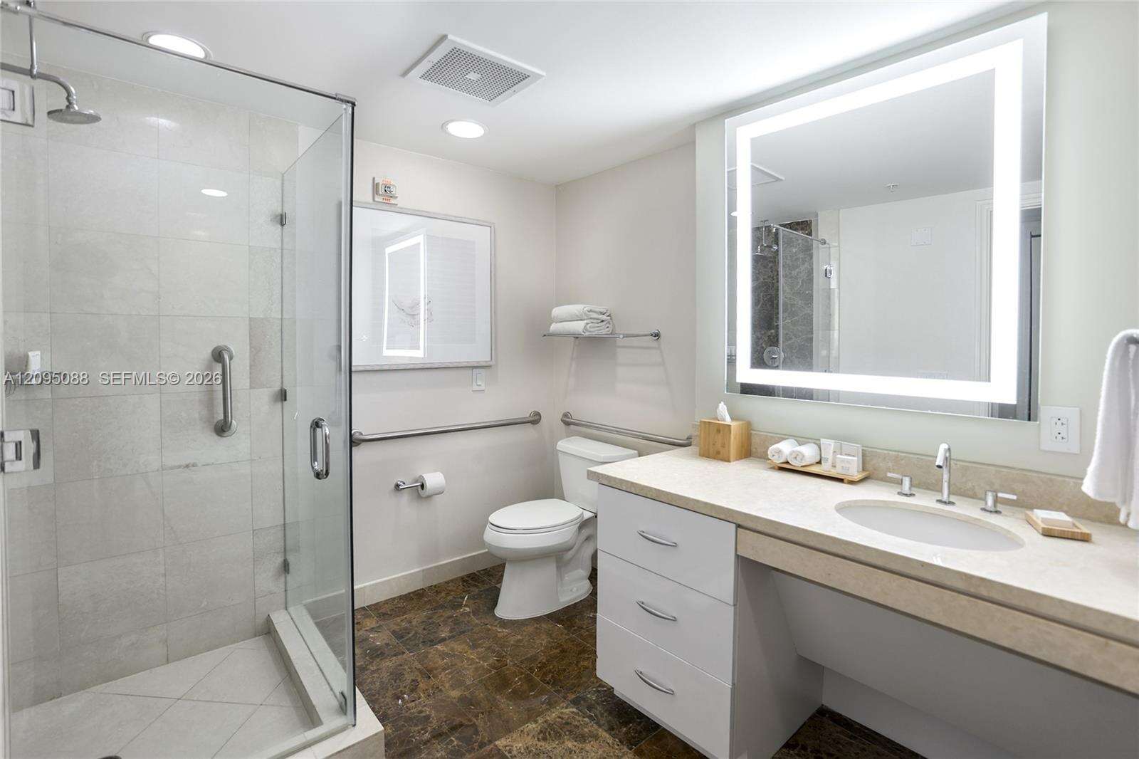 Q Club Resort Residences | Unit #712 Unit #712 | Picture 4