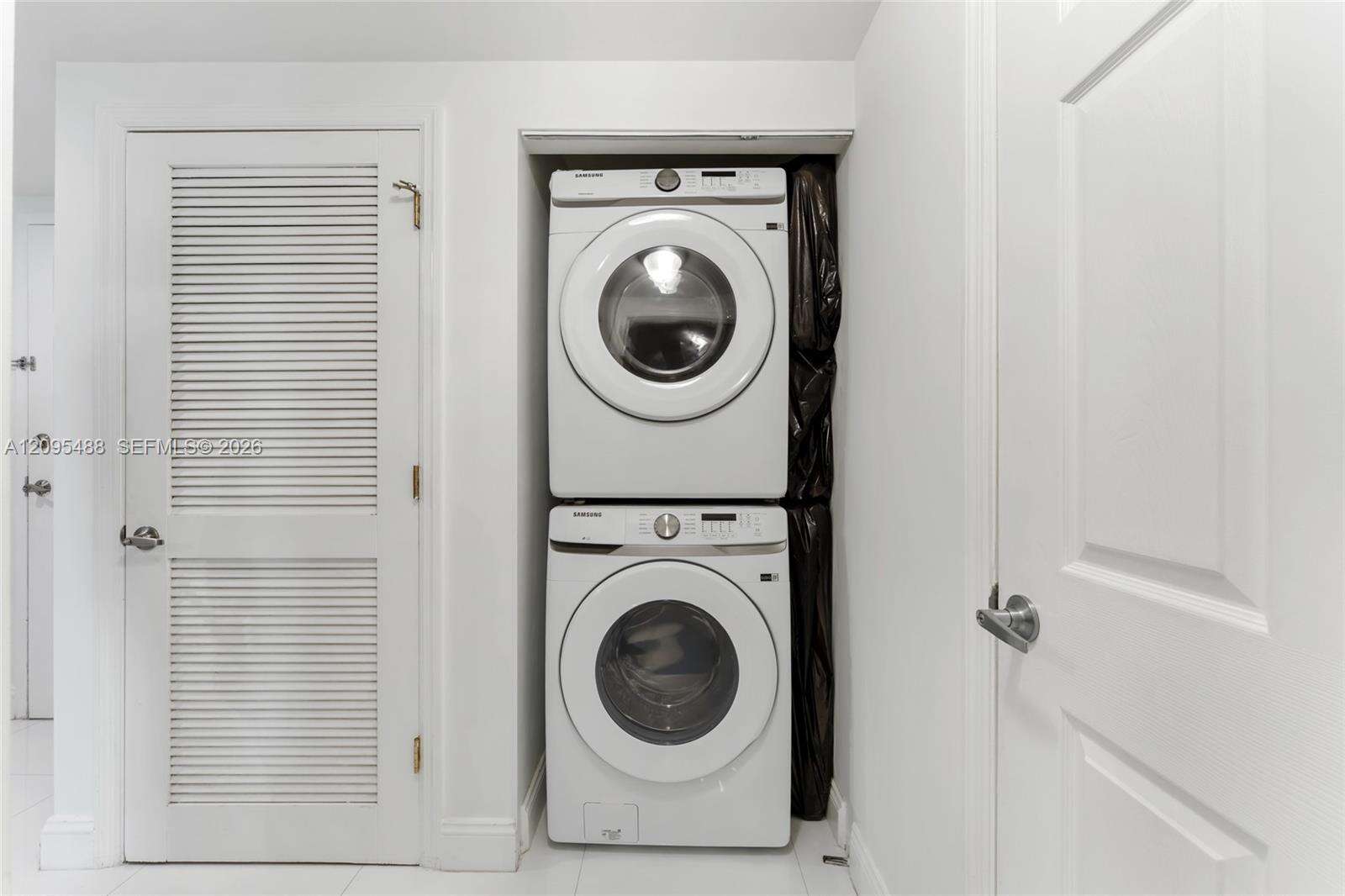 Hollywood Station Res | Unit #725 Unit #725 | Picture 17