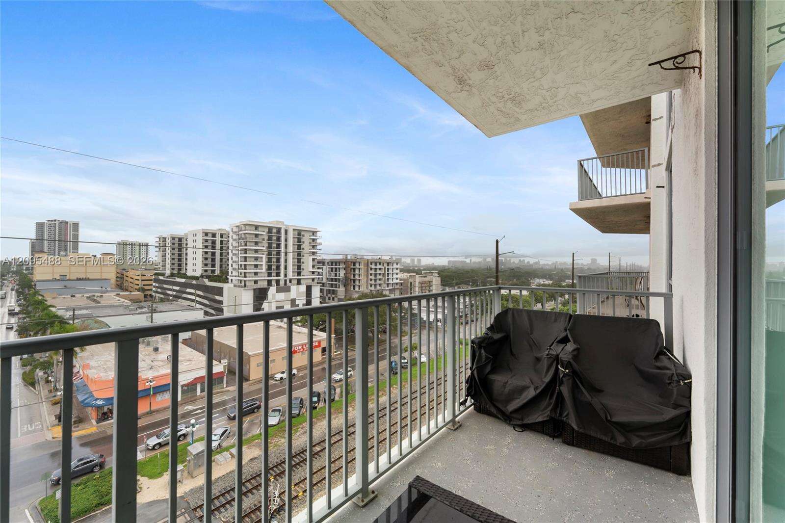 Hollywood Station Res | Unit #725 Unit #725 | Picture 6