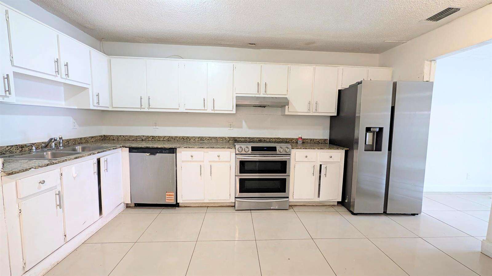 Glenwood Subdivision | Unit #EAST Unit #EAST | Picture 4
