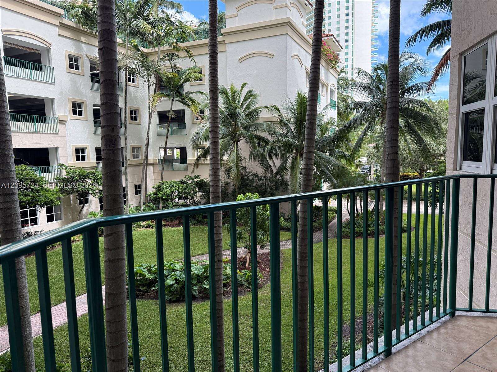 Turnberry Village So Tower | Unit #216 Unit #216 | Picture 11