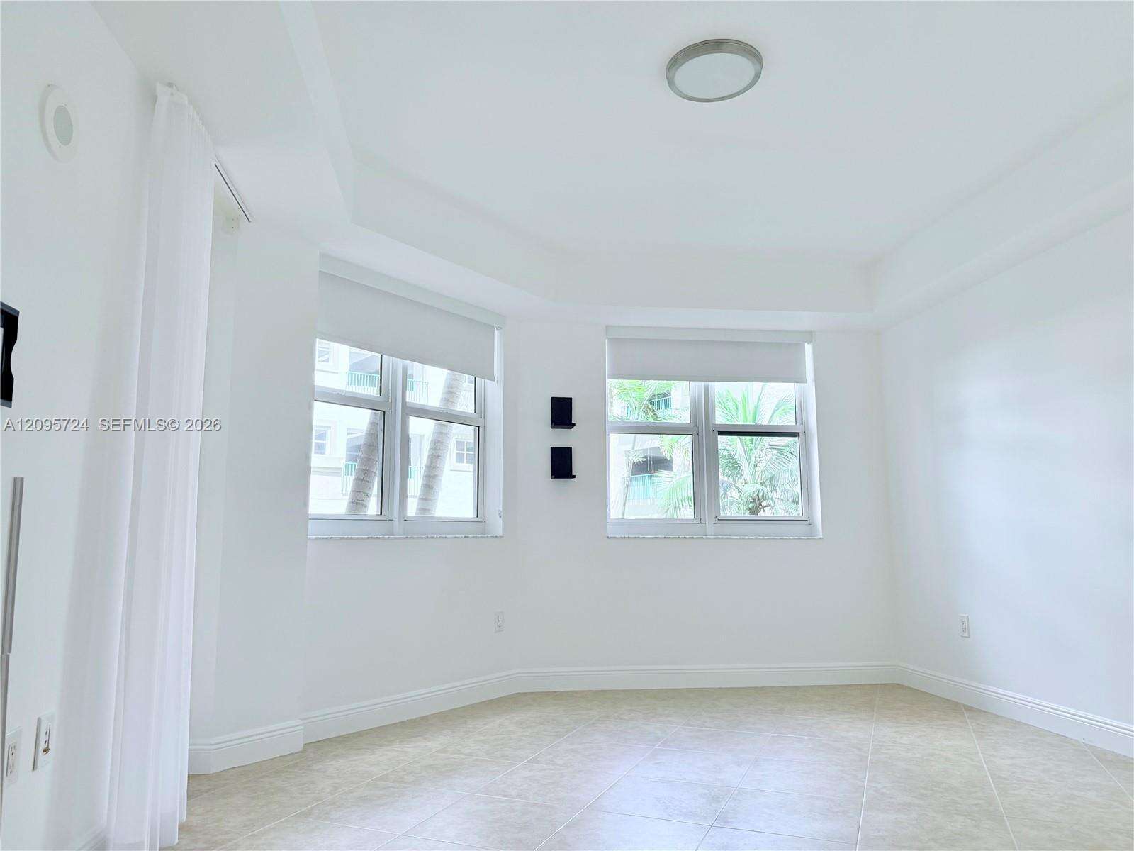 Turnberry Village So Tower | Unit #216 Unit #216 | Picture 4