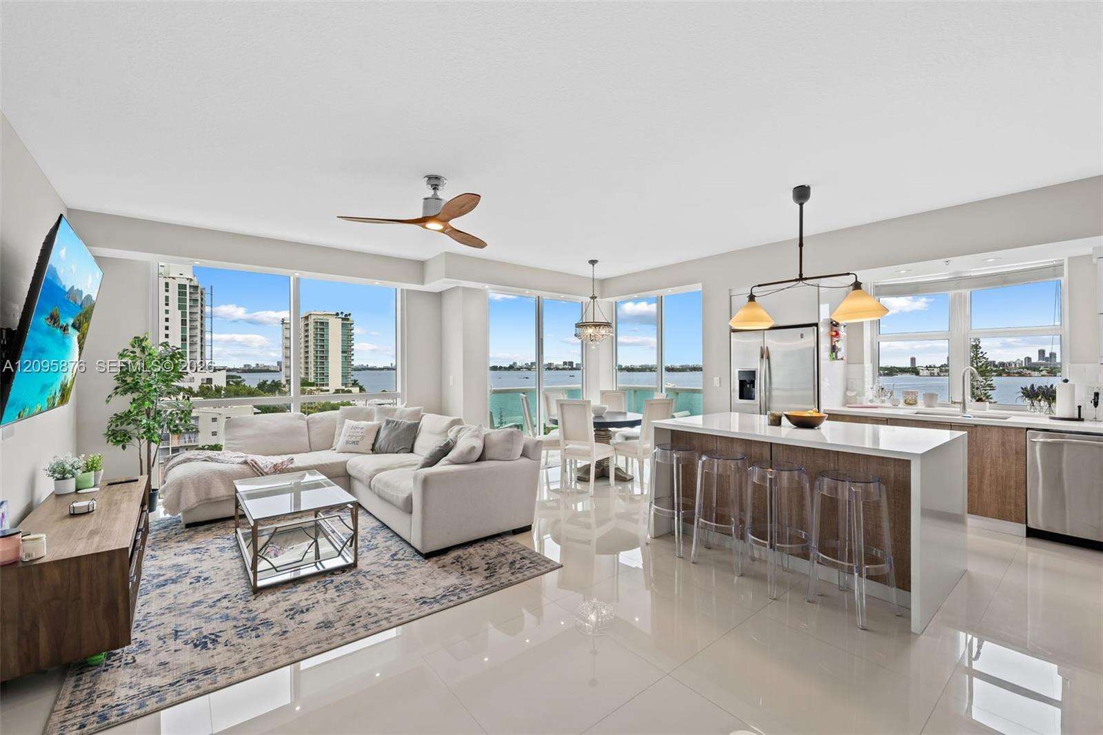 360 Condo B | Unit #706B Unit #706B | Picture 1