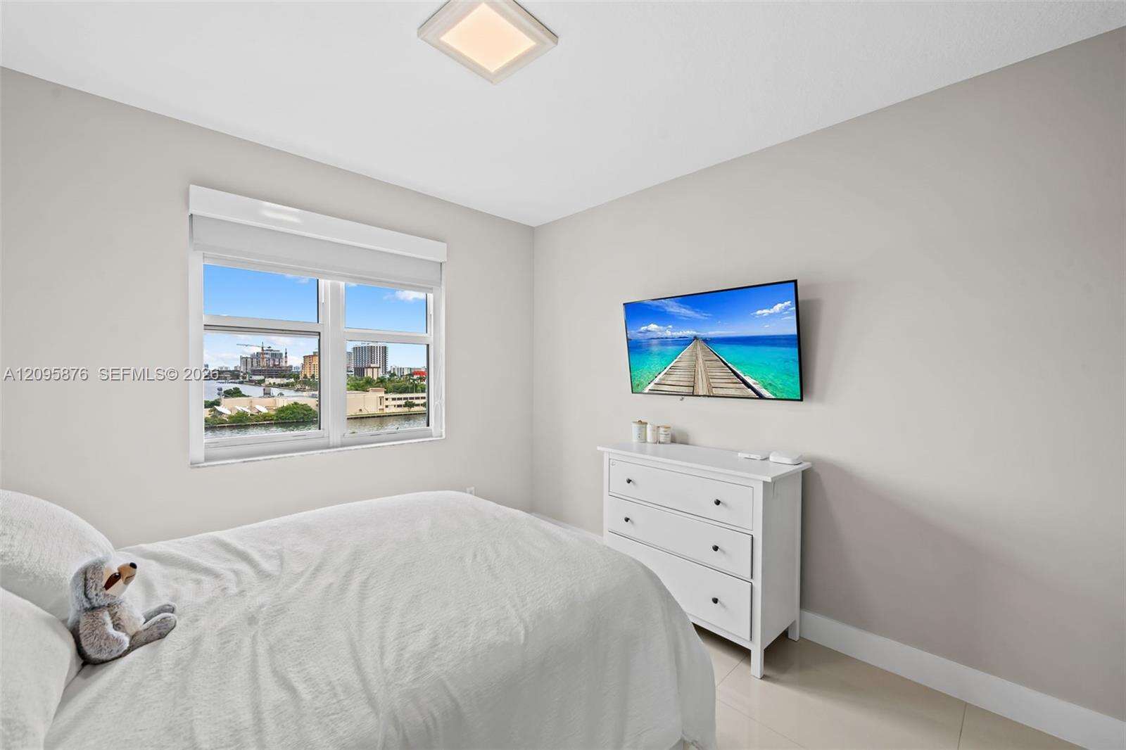 360 Condo B | Unit #706B Unit #706B | Picture 15