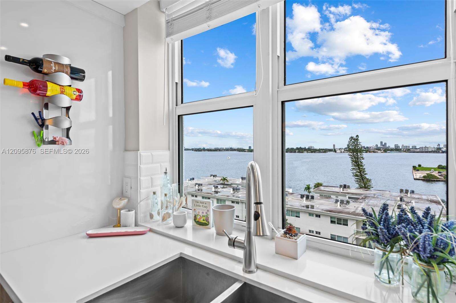 360 Condo B | Unit #706B Unit #706B | Picture 3
