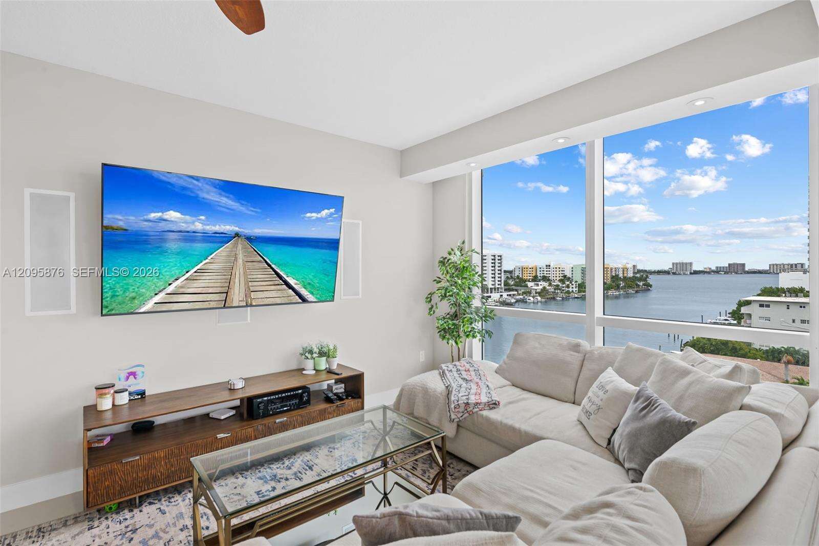360 Condo B | Unit #706B Unit #706B | Picture 8