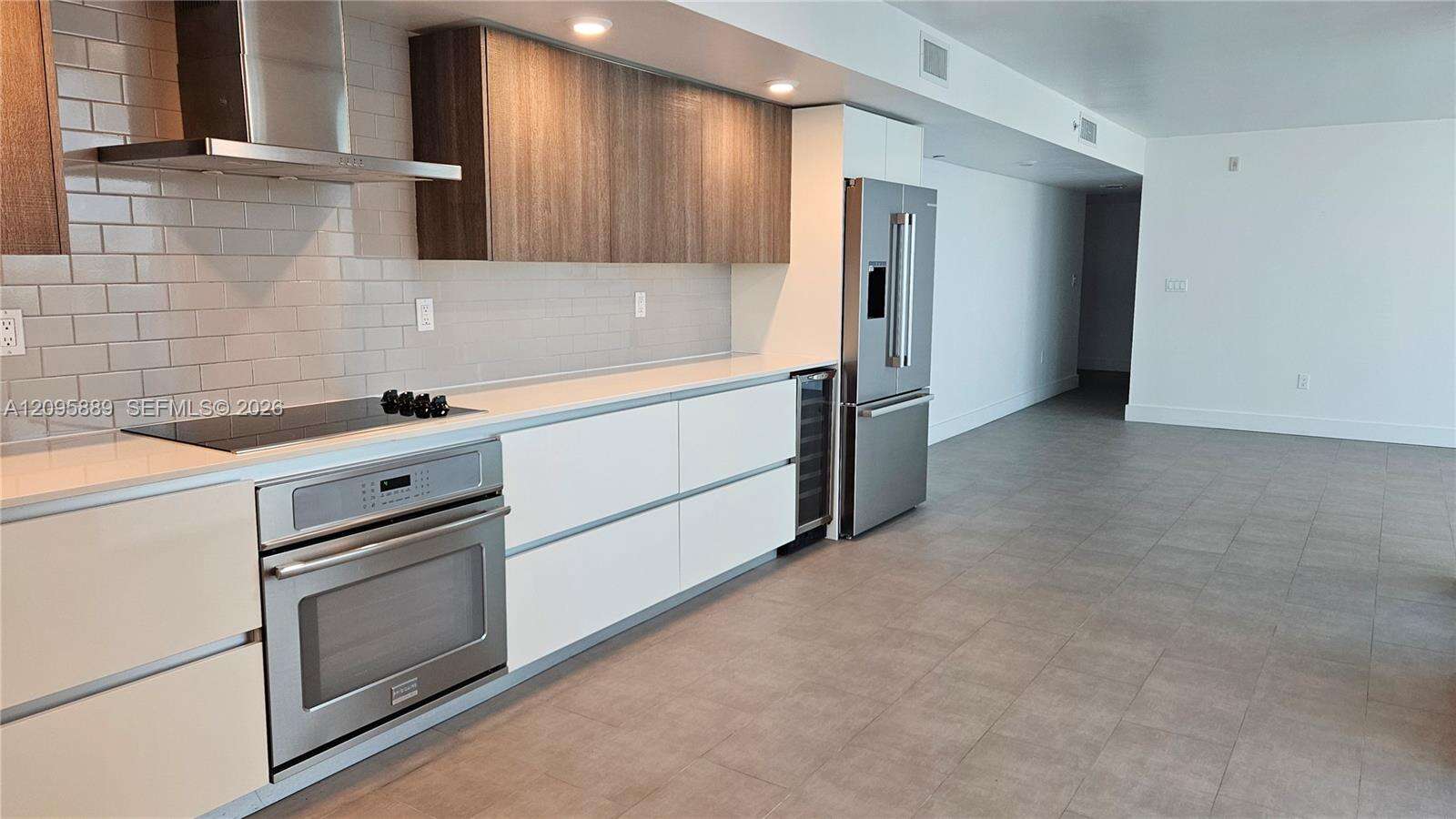 Bay Harbor Club | Unit #804 Unit #804 | Picture 11