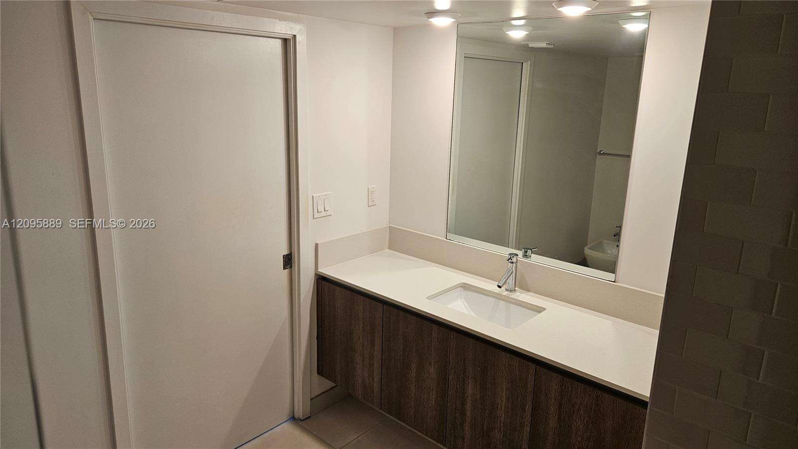 Bay Harbor Club | Unit #804 Unit #804 | Picture 15