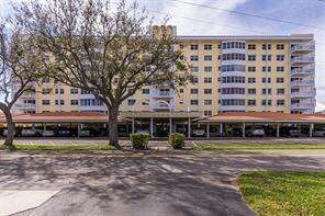 Country Club Towers | Unit #301 Unit #301 | Picture 1