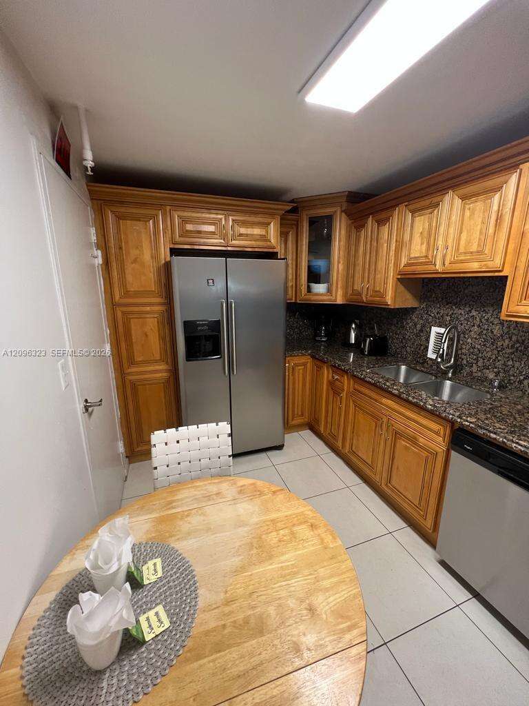Tides On Hollywood Beach | Unit #3A Unit #3A | Picture 1