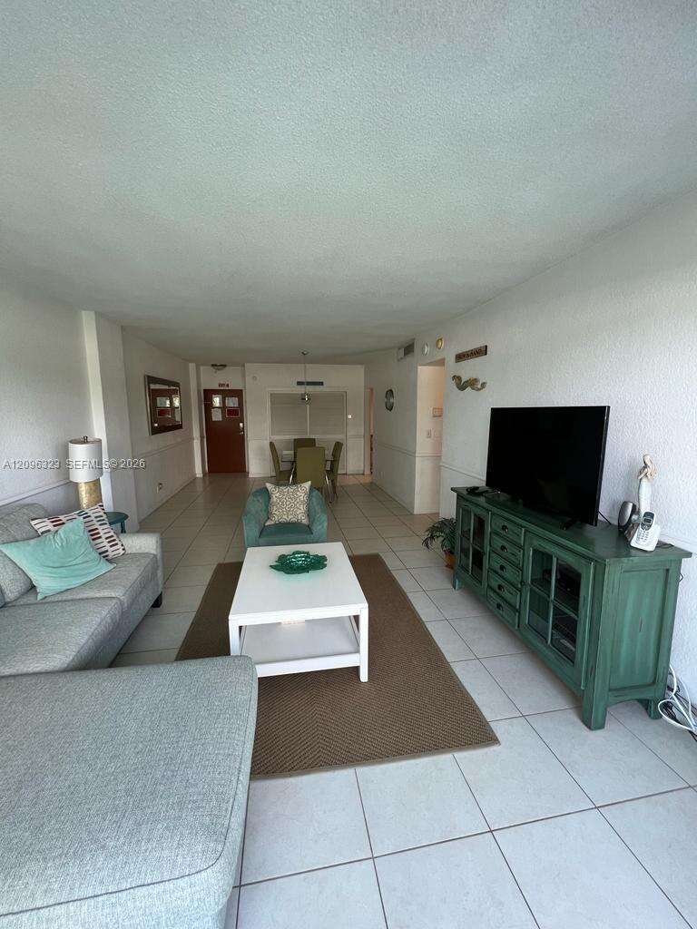 Tides On Hollywood Beach | Unit #3A Unit #3A | Picture 12
