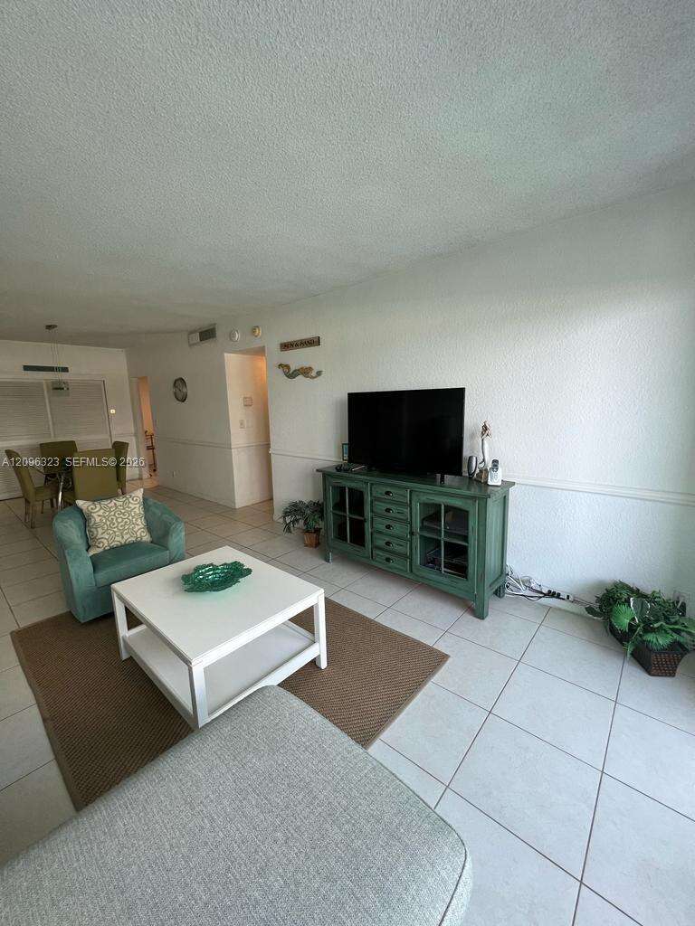 Tides On Hollywood Beach | Unit #3A Unit #3A | Picture 13