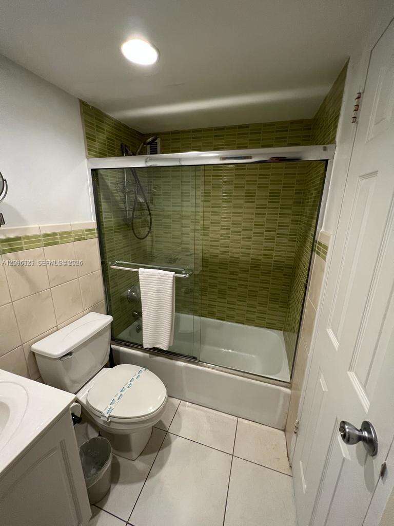 Tides On Hollywood Beach | Unit #3A Unit #3A | Picture 19
