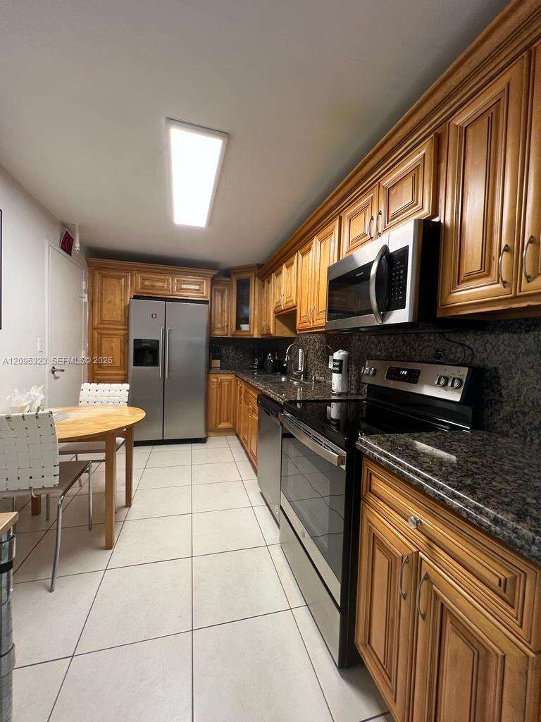 Tides On Hollywood Beach | Unit #3A Unit #3A | Picture 3