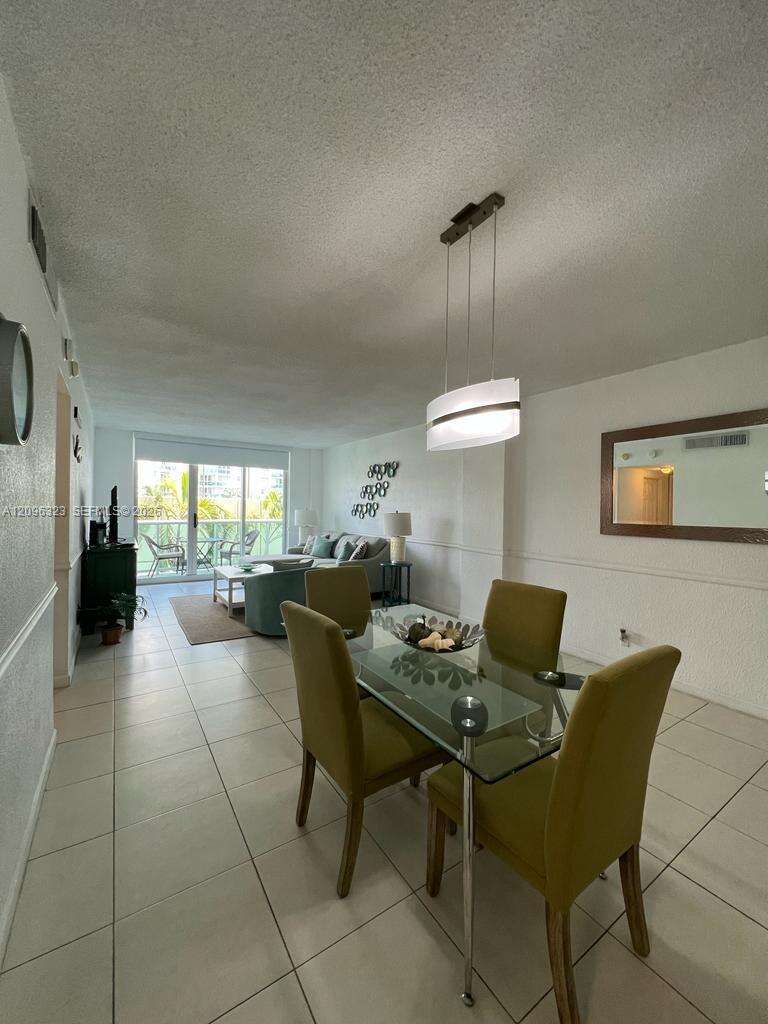 Tides On Hollywood Beach | Unit #3A Unit #3A | Picture 4