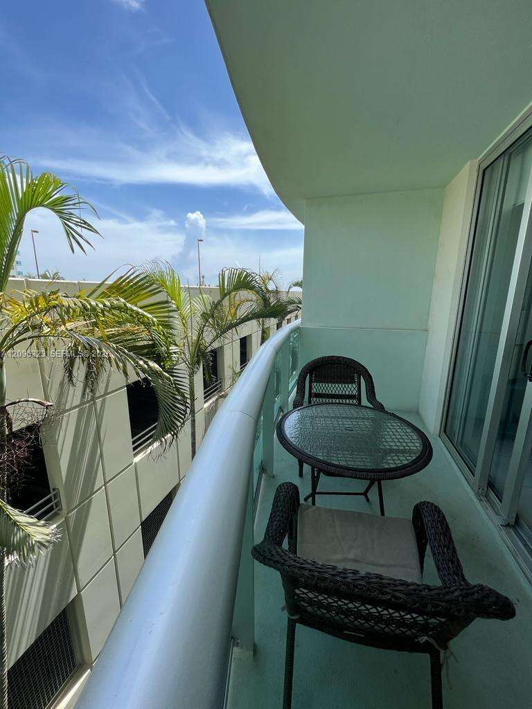 Tides On Hollywood Beach | Unit #3A Unit #3A | Picture 10