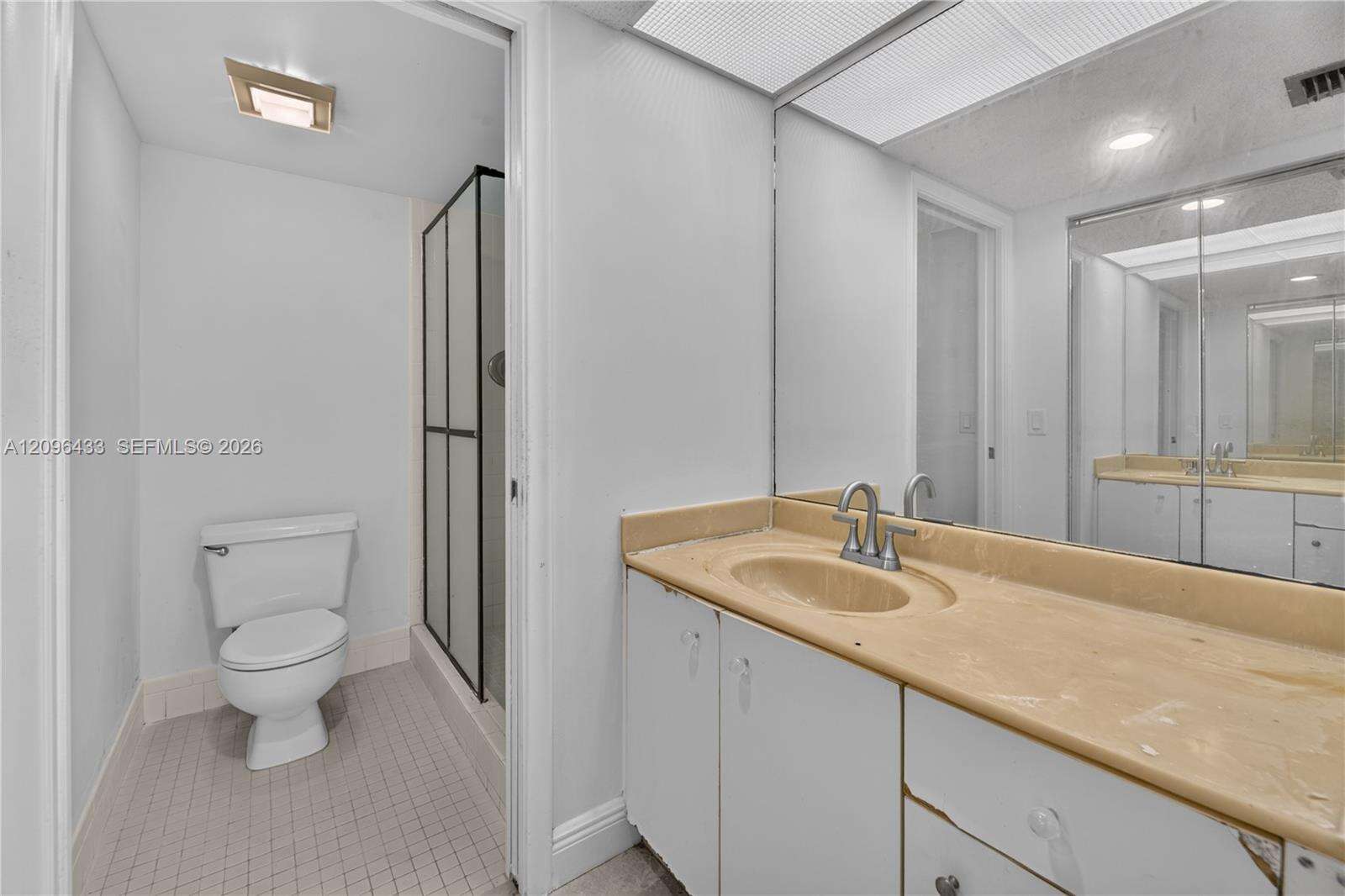 Cambridge At Century Village Condo Iv | Unit #405H Unit #405H | Picture 11