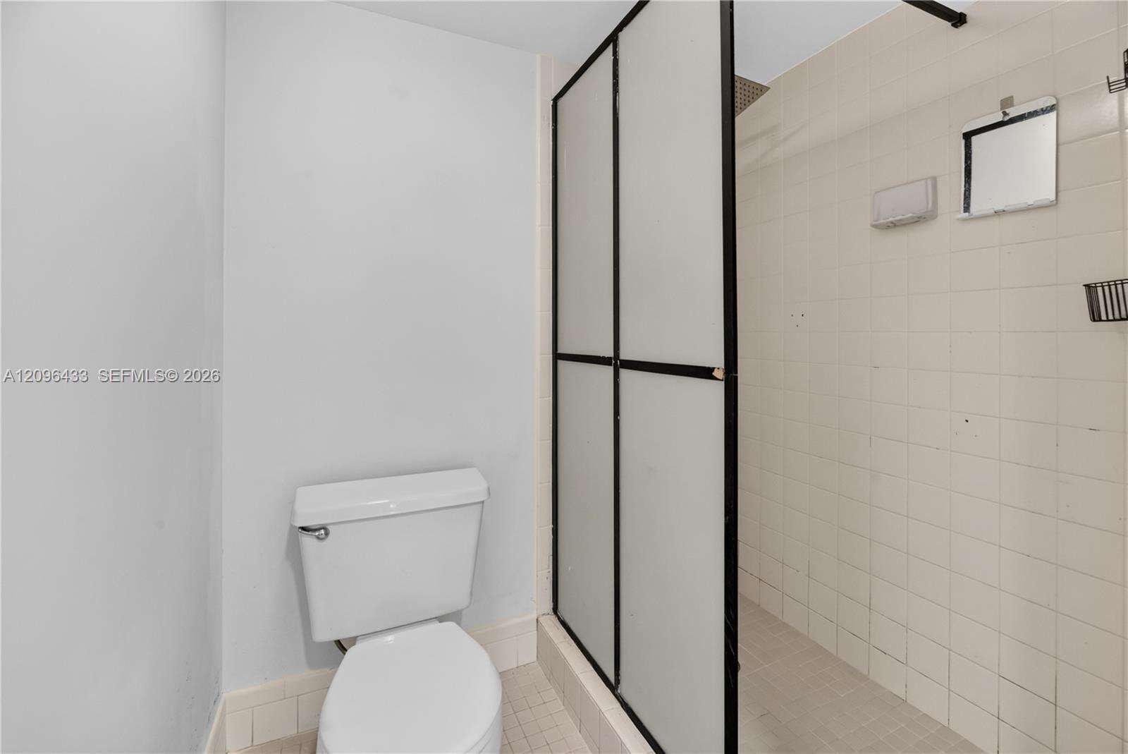 Cambridge At Century Village Condo Iv | Unit #405H Unit #405H | Picture 12