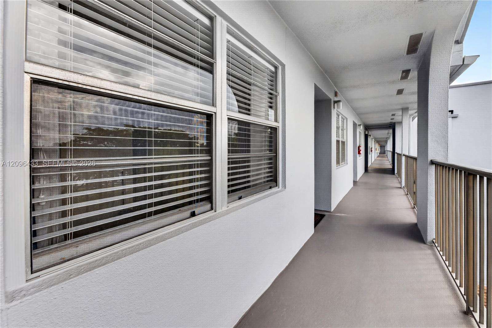 Cambridge At Century Village Condo Iv | Unit #405H Unit #405H | Picture 24