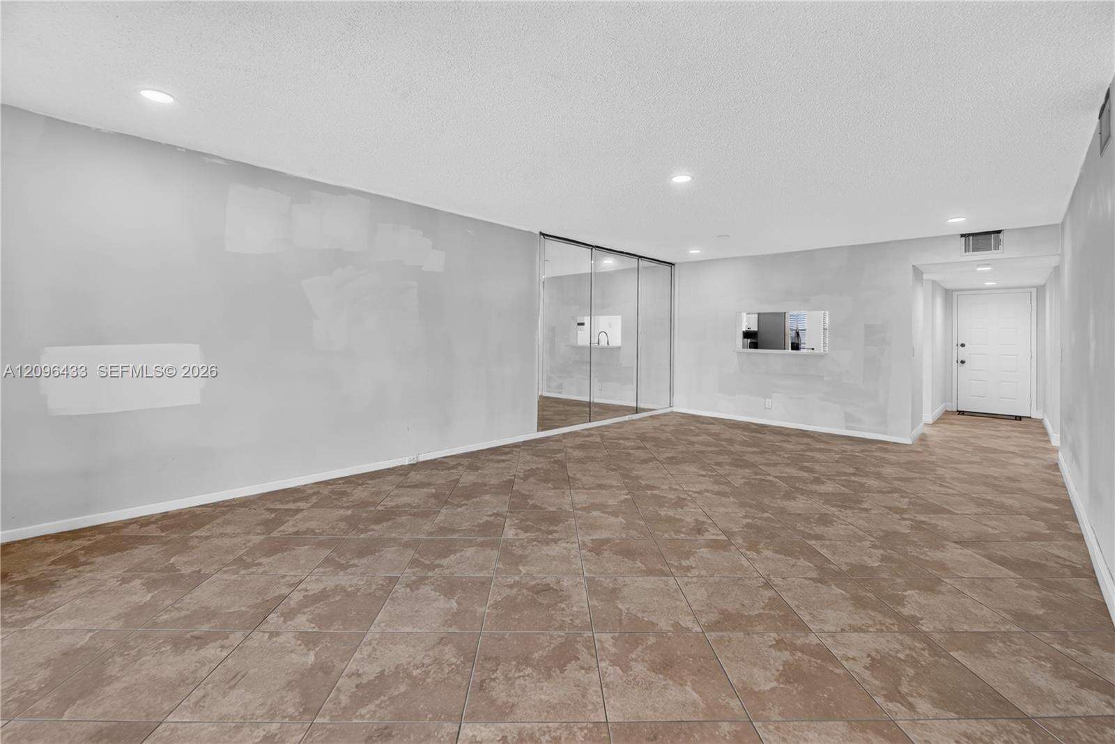Cambridge At Century Village Condo Iv | Unit #405H Unit #405H | Picture 7