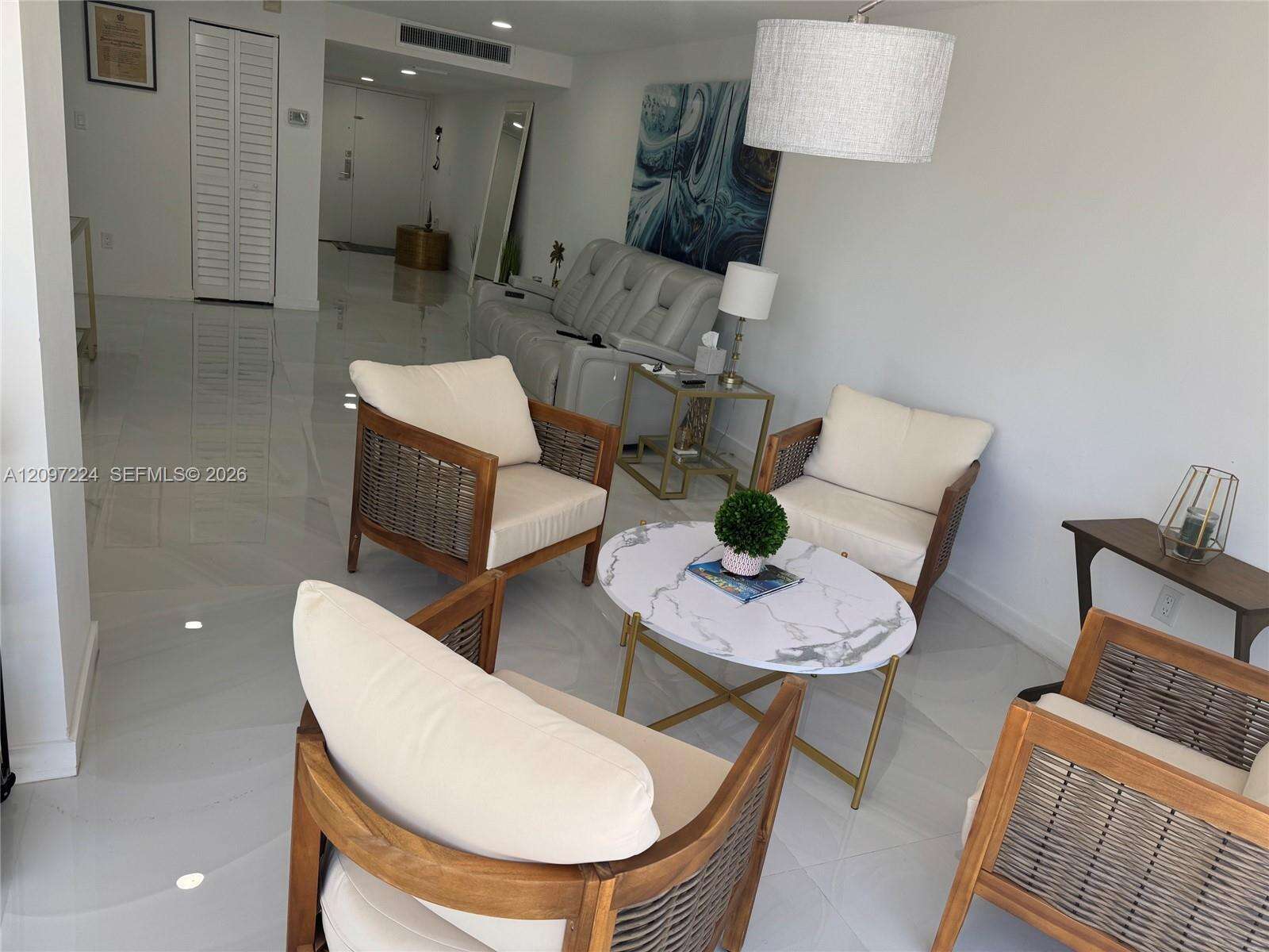 Mar Del Plata | Unit #401 Unit #401 | Picture 12