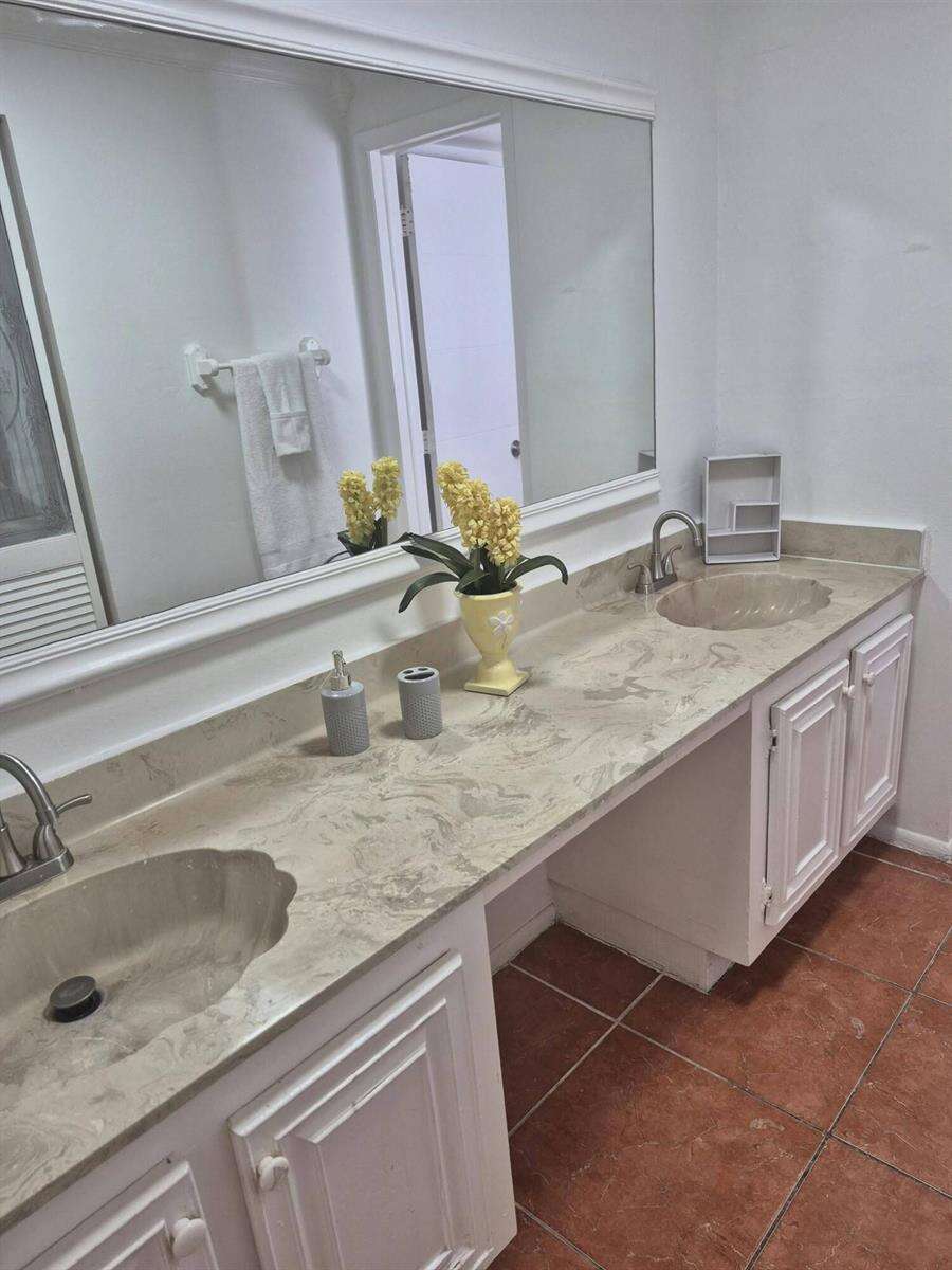Coral Gardens | Unit #106-B Unit #106-B | Picture 18