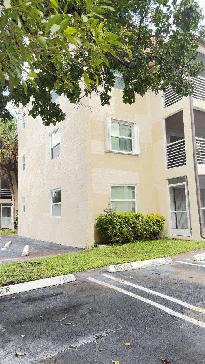 Coral Gardens | Unit #106-B Unit #106-B | Picture 24
