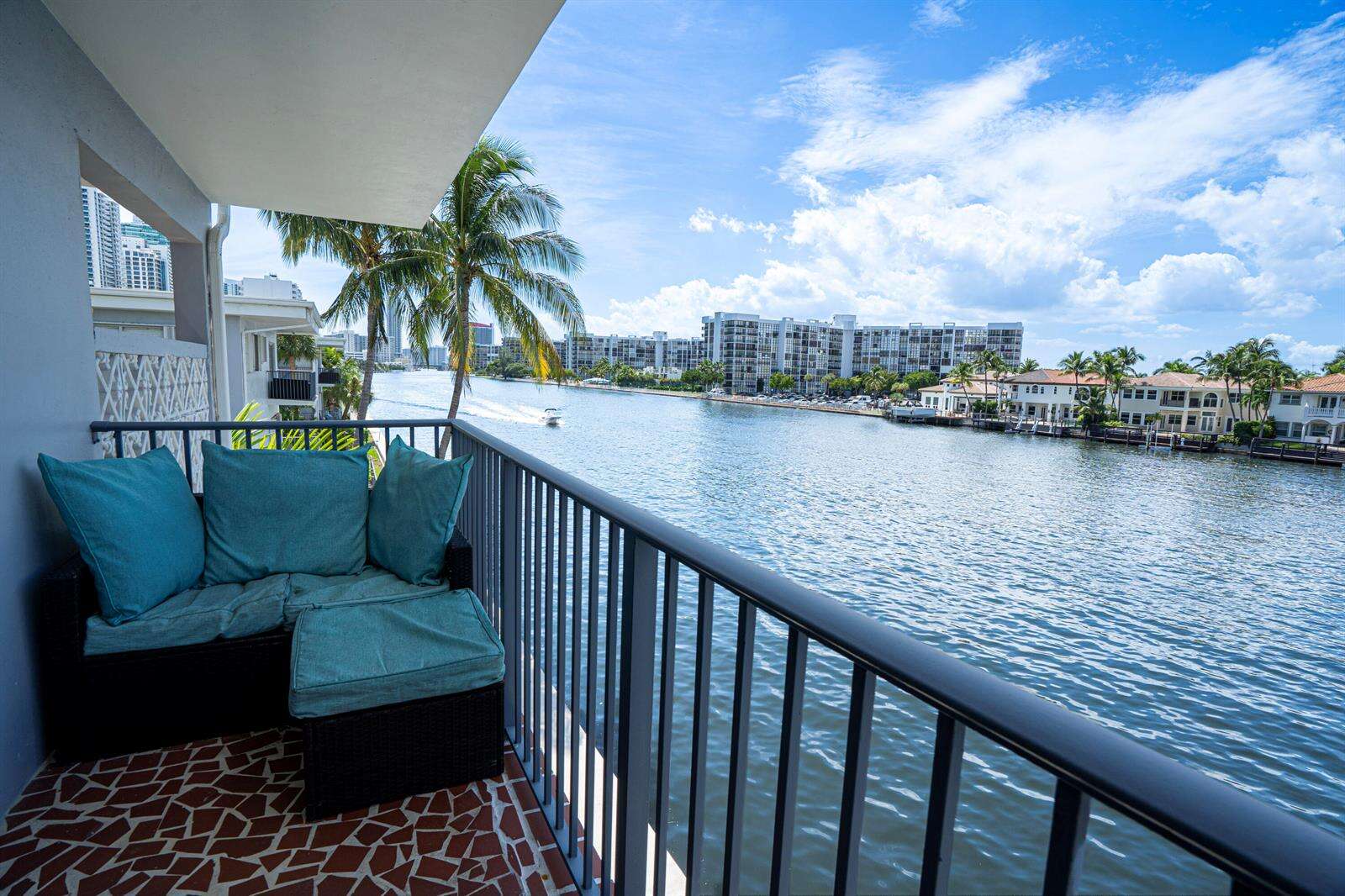 Waterway Hollywood Beach | Unit #S305 Unit #S305 | Picture 3