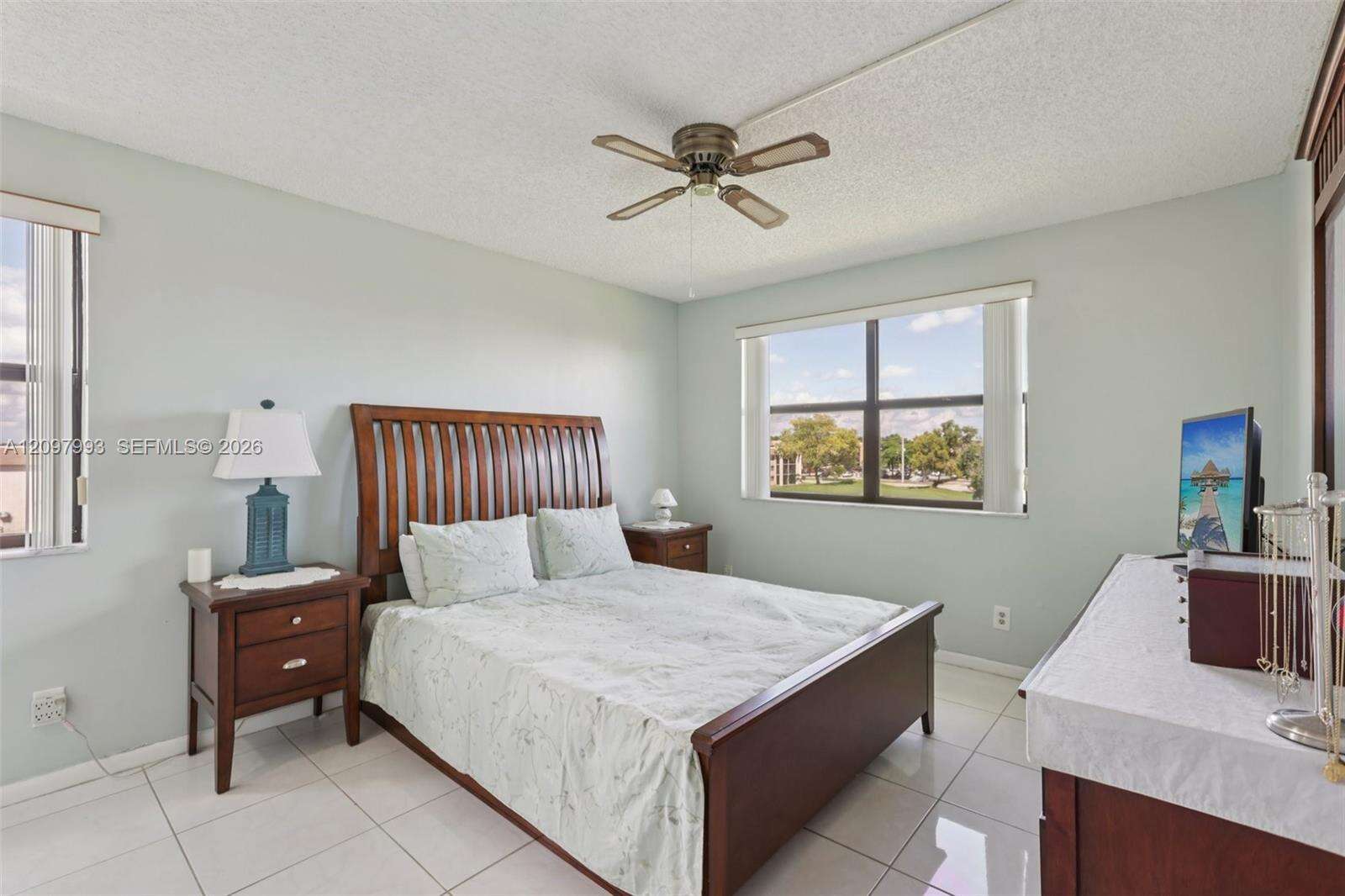 Sunrise Lakes 216 | Unit #401 Unit #401 | Picture 11