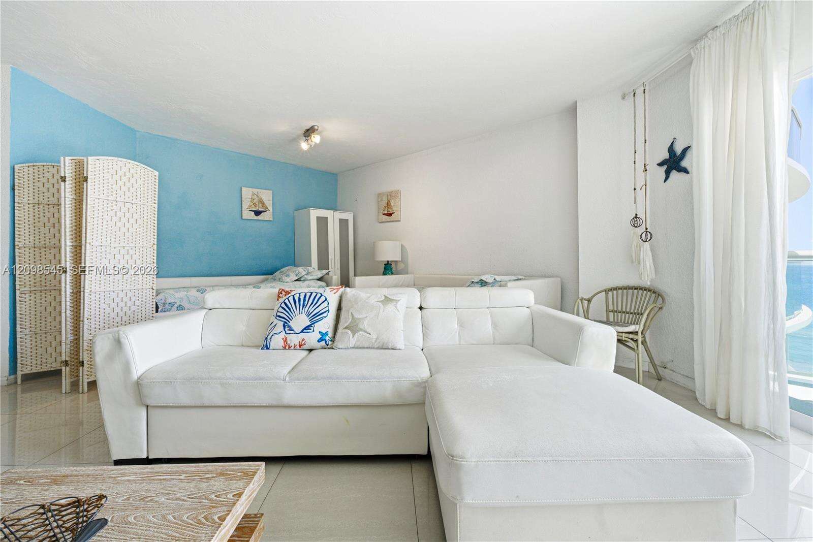 Tides On Hollywood Beach | Unit #10L Unit #10L | Picture 4