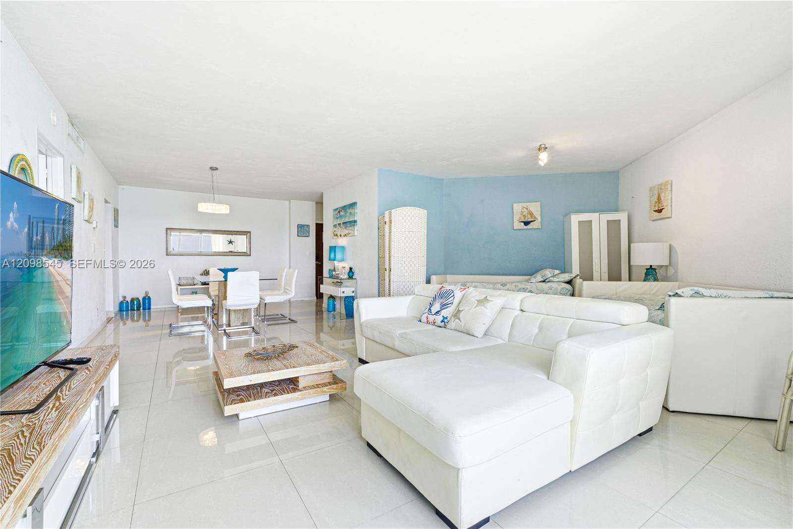 Tides On Hollywood Beach | Unit #10L Unit #10L | Picture 5