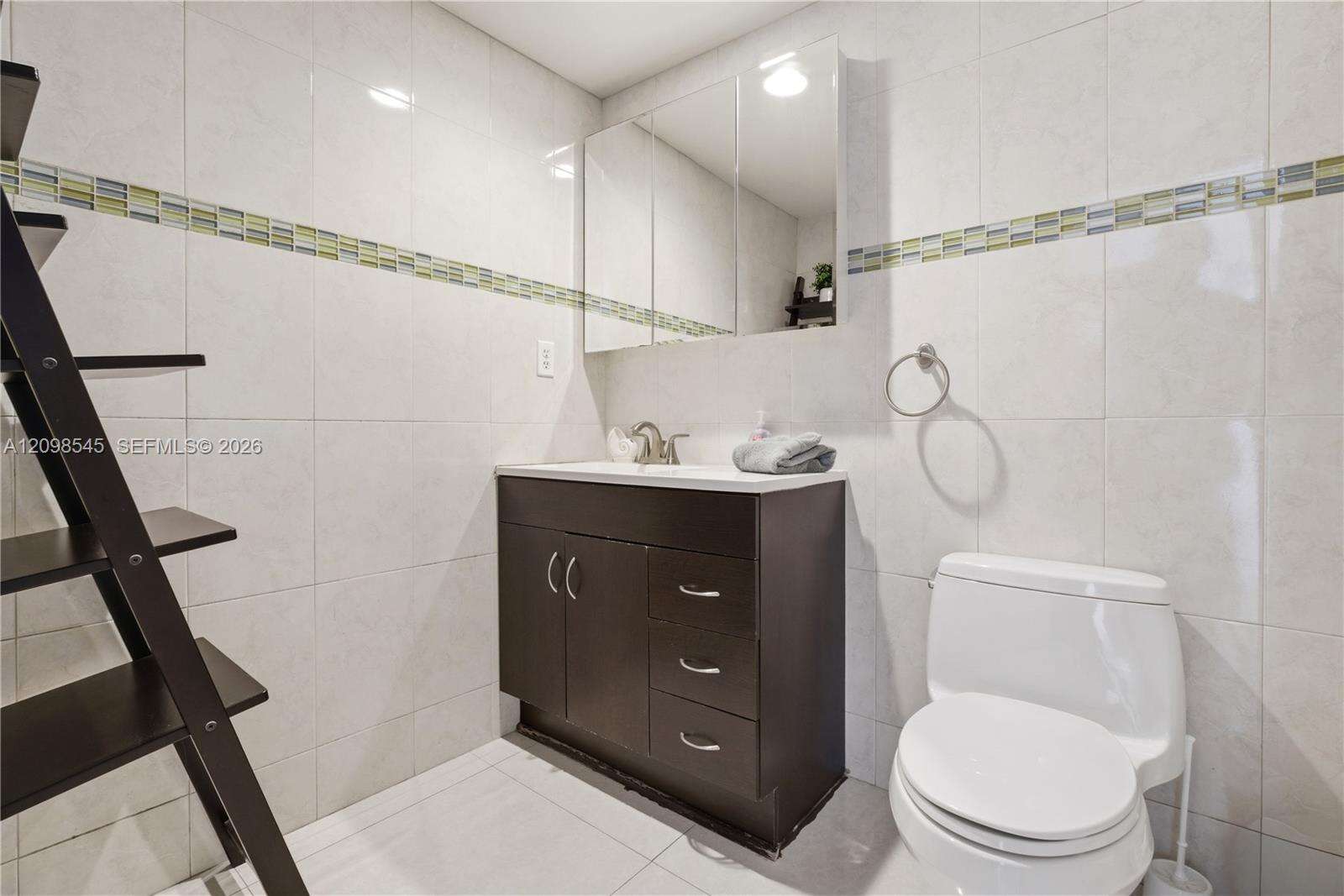 Tides On Hollywood Beach | Unit #10L Unit #10L | Picture 10