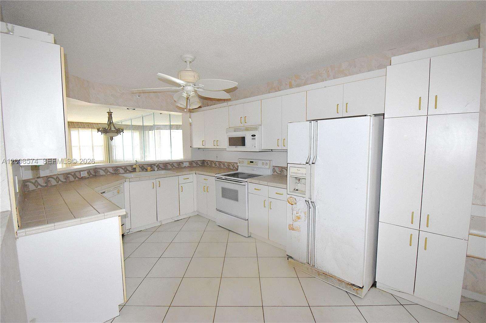 Granville Condominium A | Unit #104 Unit #104 | Picture 3