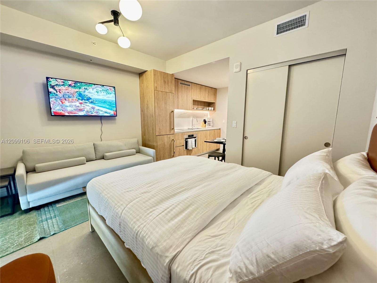 The Crosby Miami Worldcenter | Unit #208 Unit #208 | Picture 5