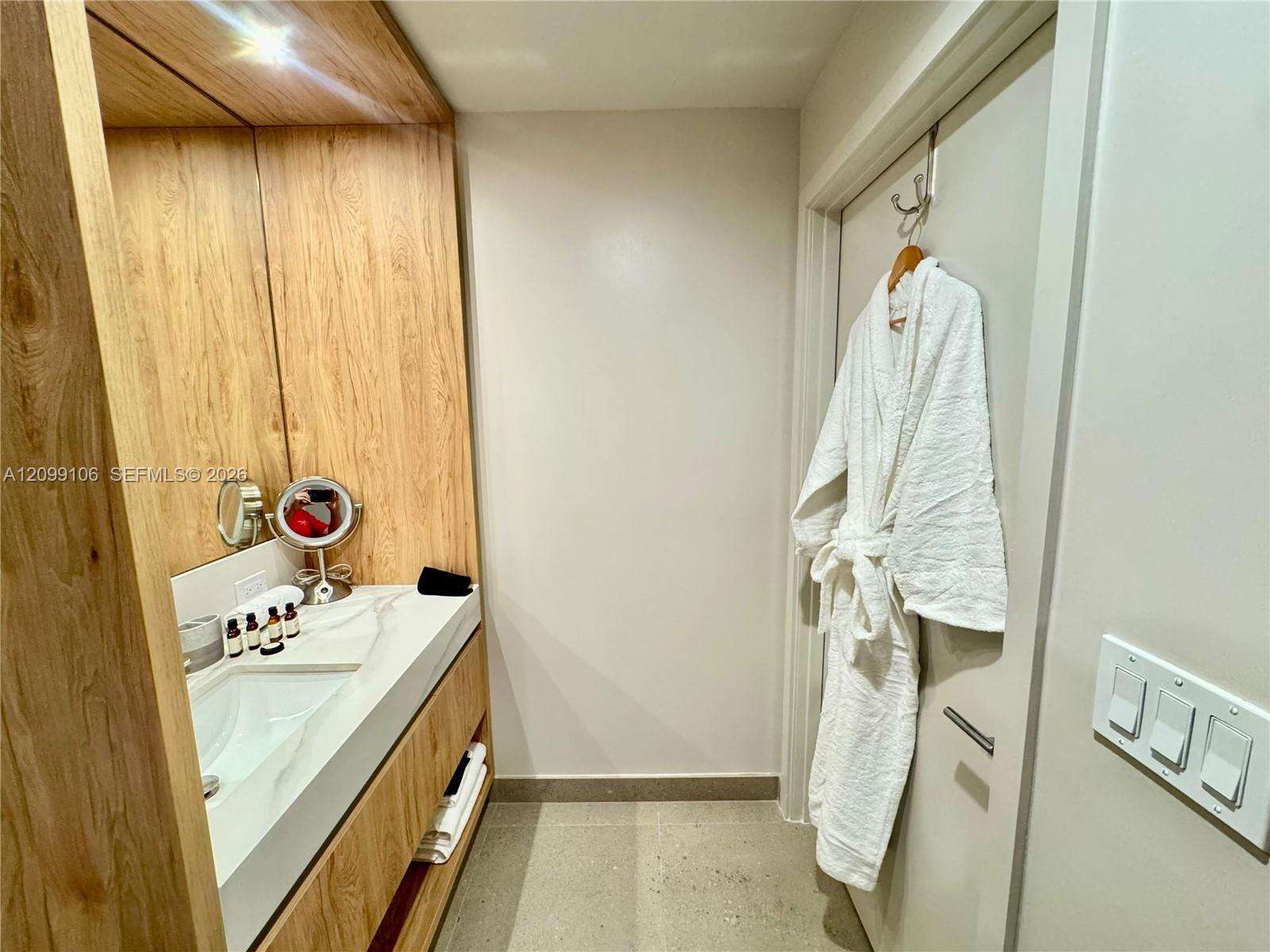 The Crosby Miami Worldcenter | Unit #208 Unit #208 | Picture 10