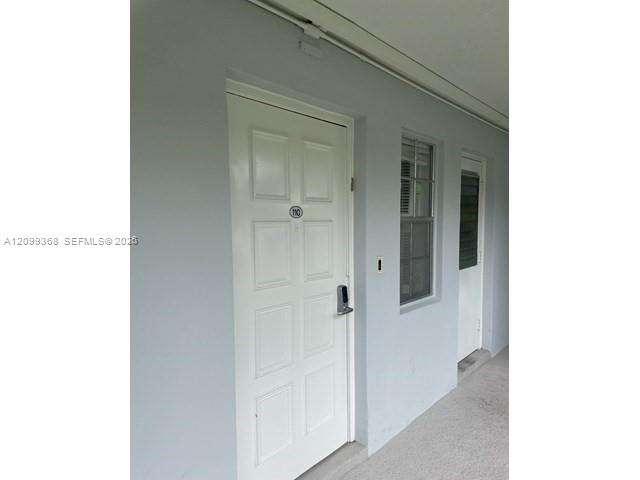 No 39 Palm Aire Country Club Apts | Unit #110 Unit #110 | Picture 4
