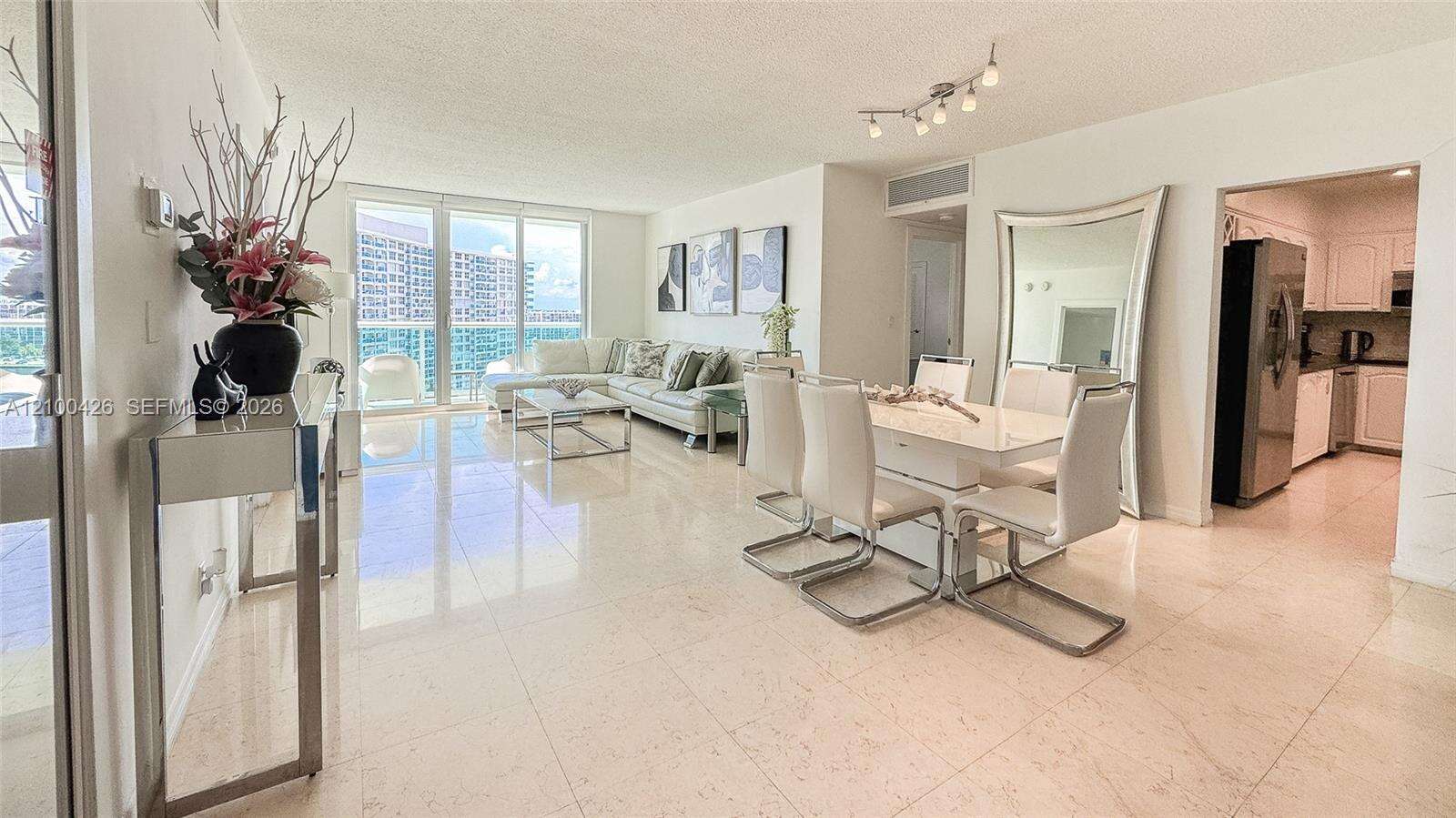 Tides On Hollywood Beach | Unit #12P Unit #12P | Picture 2