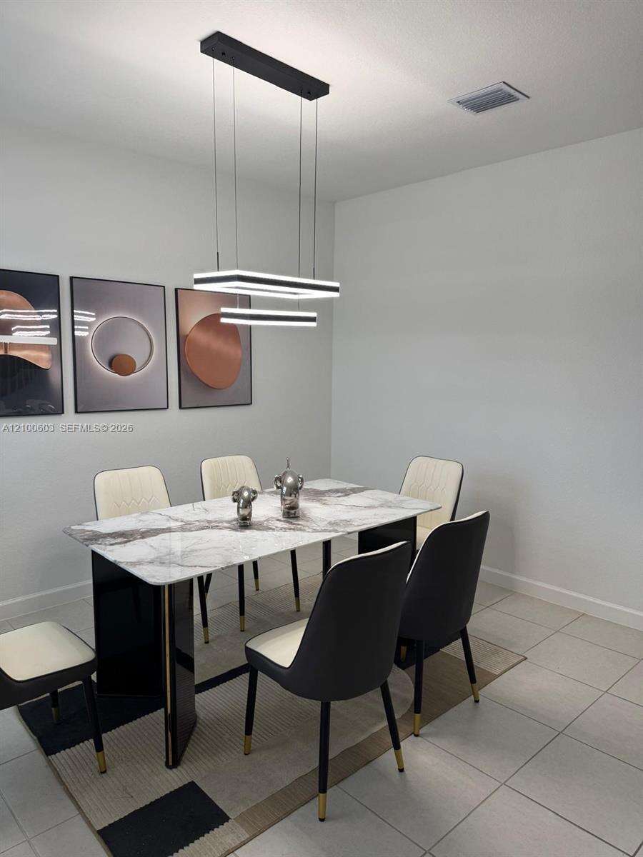 Kendall Assemblage South | N/A N/A | Picture 5