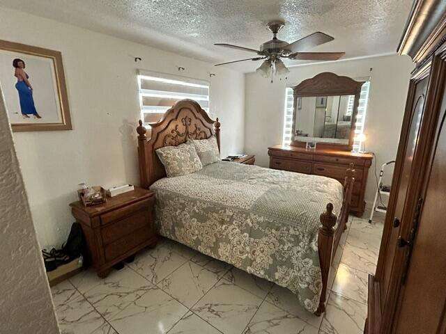 Executive Manors 20 52 42 | N/A N/A | Picture 17