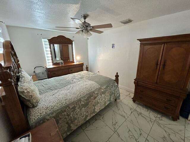 Executive Manors 20 52 42 | N/A N/A | Picture 18