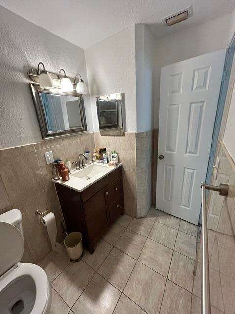 Executive Manors 20 52 42 | N/A N/A | Picture 22