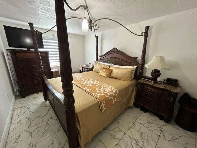 Executive Manors 20 52 42 | N/A N/A | Picture 23