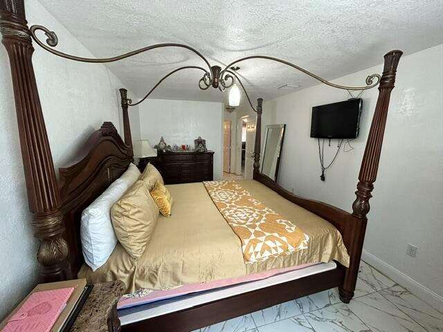 Executive Manors 20 52 42 | N/A N/A | Picture 25