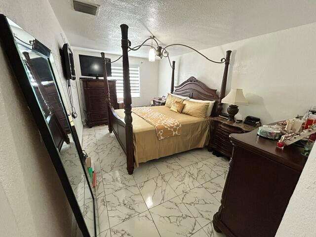 Executive Manors 20 52 42 | N/A N/A | Picture 26
