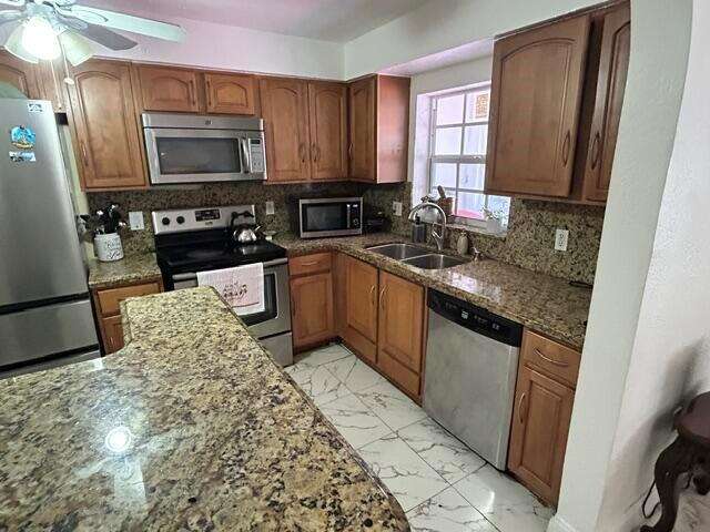 Executive Manors 20 52 42 | N/A N/A | Picture 10